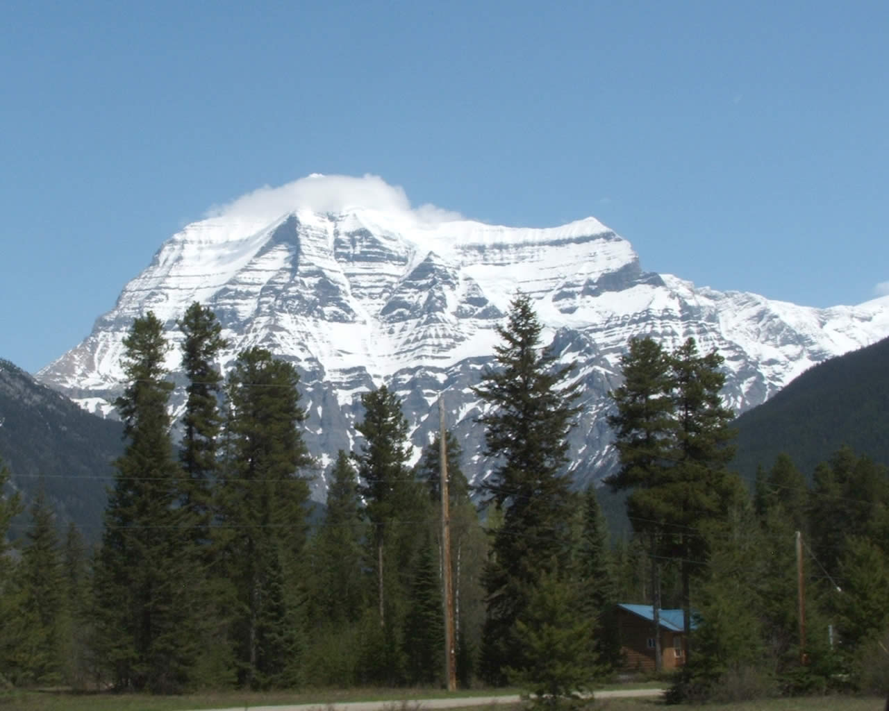 mount_robson_west_face_1251_2 (1280x1024 119K)