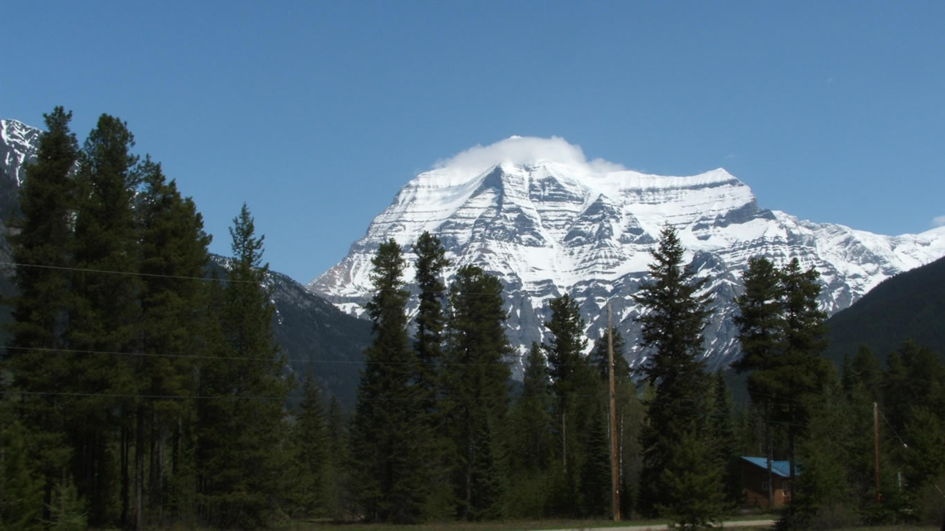 mount_robson_west_face_181_1 (1366x768 120K)