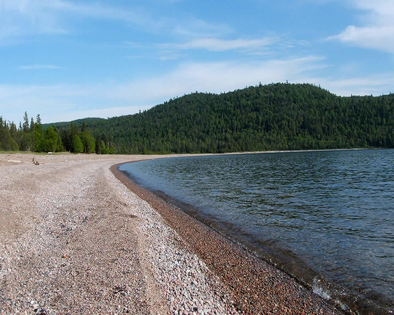 gravel-beach-of-old-woman-bay (1280x1024 K)