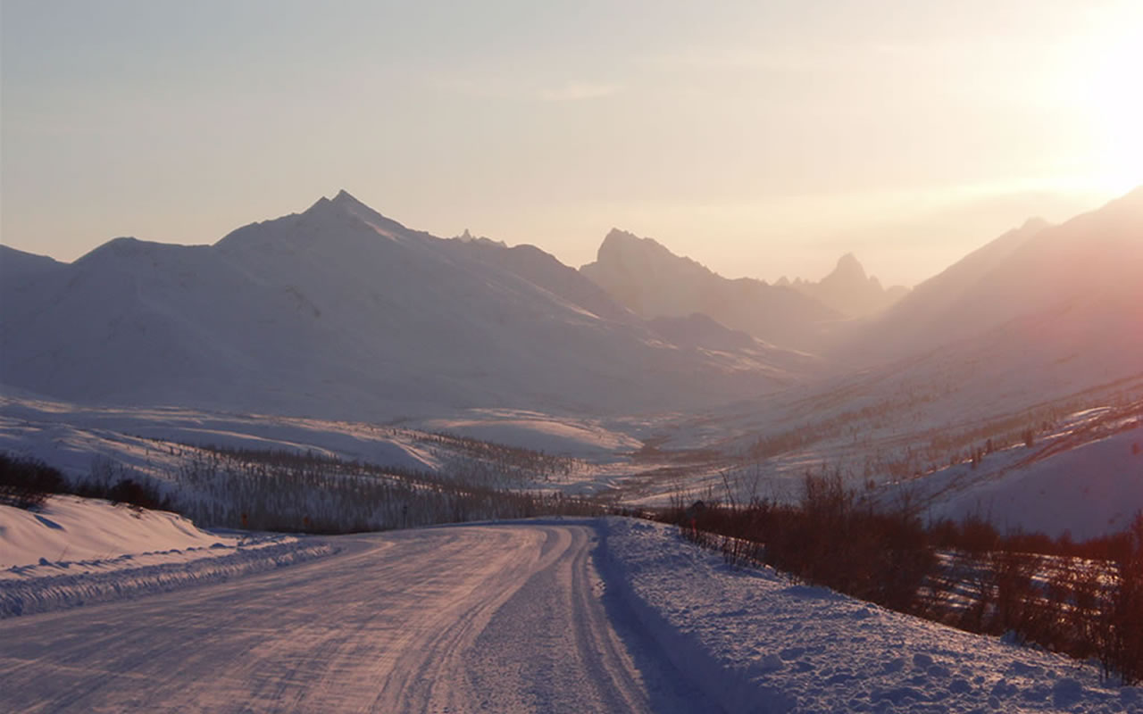 ogilvie-tombstone-mountain (1280x800)